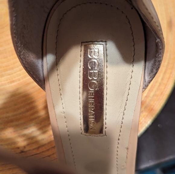 BCBGeneration Cayce 7.5 M Beige Patent Open Toe Sandals Ankle Cuff Stiletto New - Picture 14 of 16